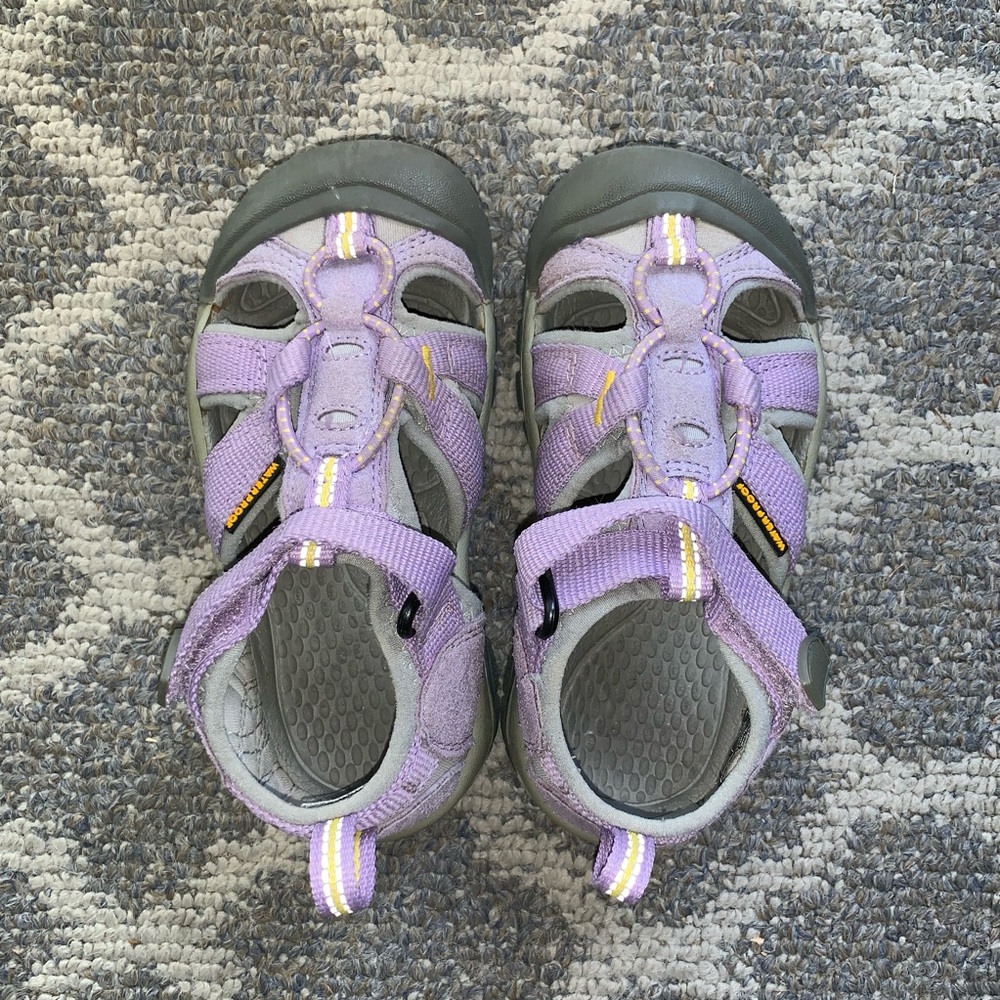 EUC Keen - Waterproof light purple Keen shoes